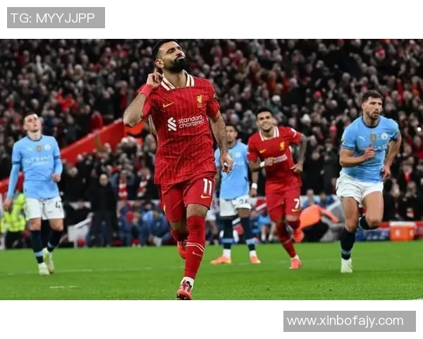 利物浦在困境中逆袭客场小胜国际米兰展现韧性与团结