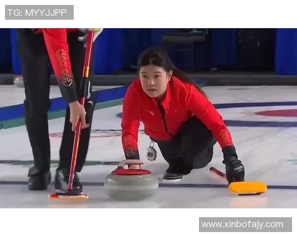 中国队在米兰冬奥会冰壶混双资格赛中以12-4战胜法国队喜迎两连胜